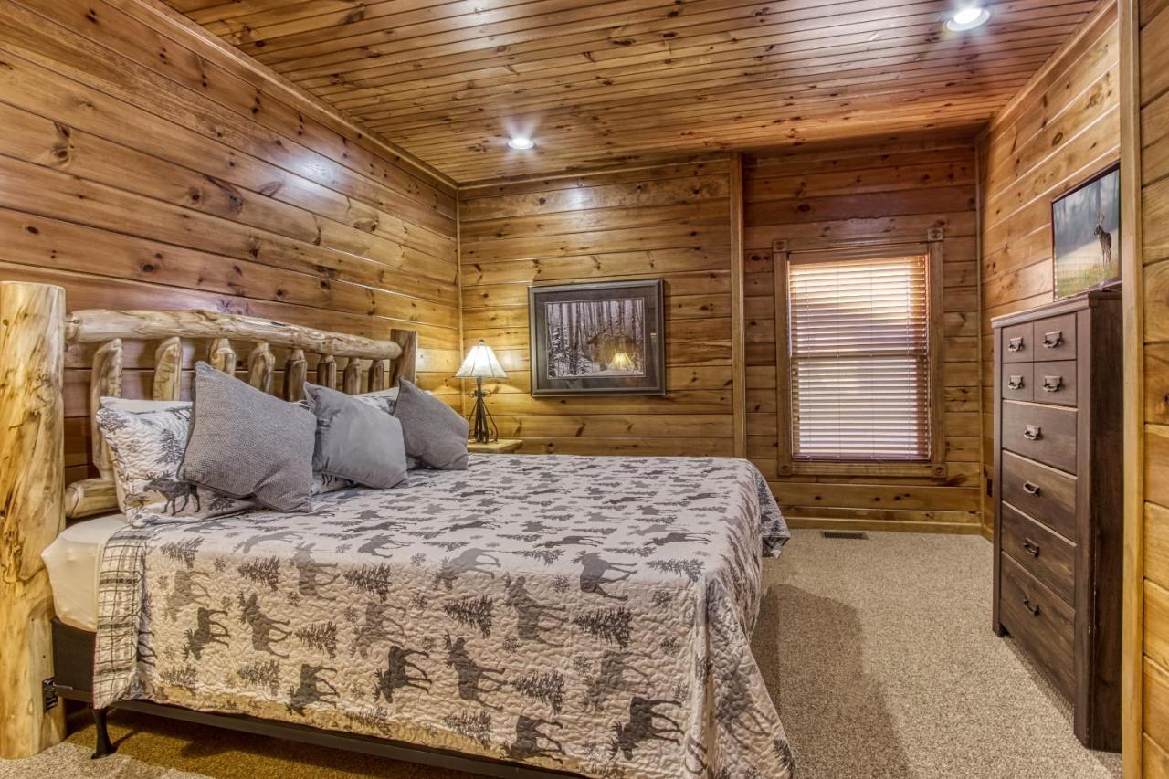 Lazy Bear Lodge, Hot Tub, Resort Pool, Wifi, 1089 Free Tickets Each Paid Day, Dollywood And More Gatlinburg Ngoại thất bức ảnh