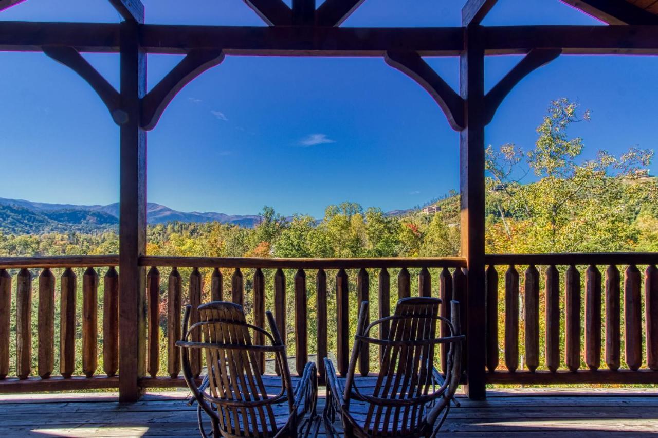 Lazy Bear Lodge, Hot Tub, Resort Pool, Wifi, 1089 Free Tickets Each Paid Day, Dollywood And More Gatlinburg Ngoại thất bức ảnh